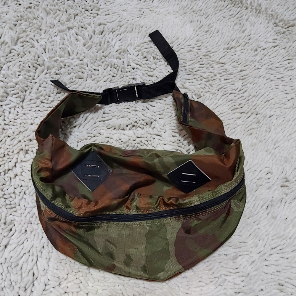 World Famous camo fanny pack